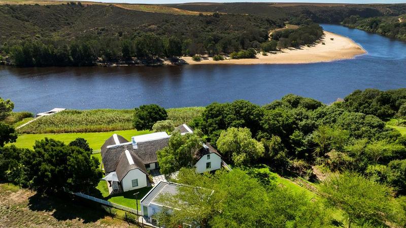 4 Bedroom Property for Sale in Malgas Western Cape